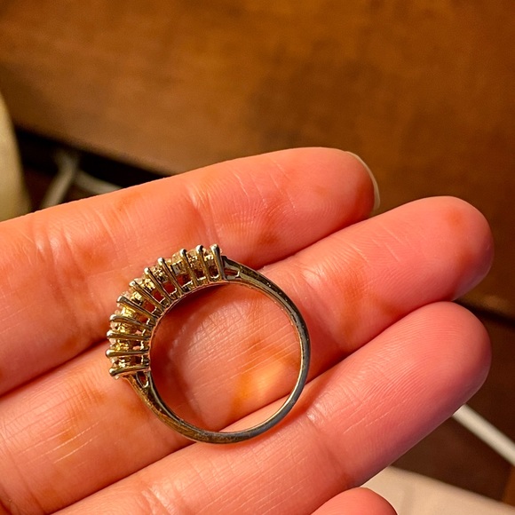 Vintage CZ baguette ring - Picture 3 of 3